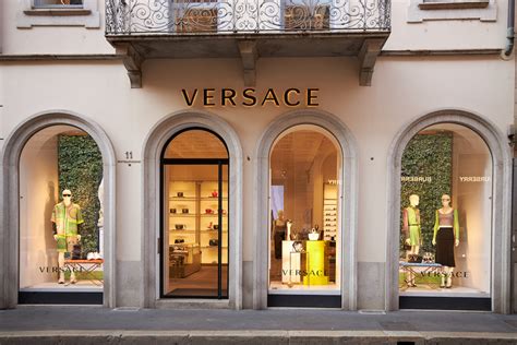 versace mumbai store|VERSACE.